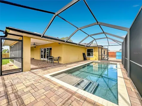 6517 Solitaire Palm Way Apollo Beach FL 33572