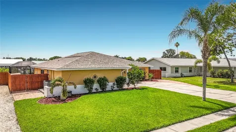 6517 Solitaire Palm Way Apollo Beach FL 33572