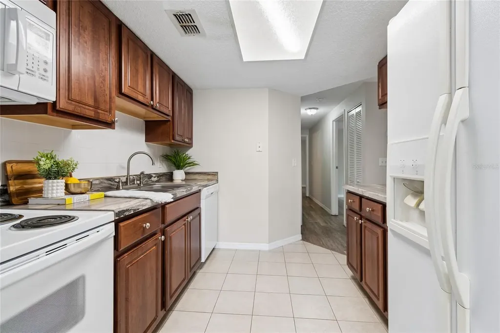 133 Sabal Court Oldsmar FL 34677