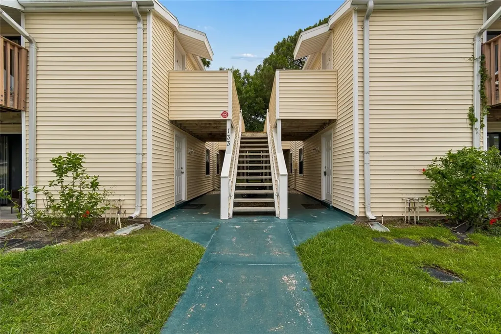 133 Sabal Court Oldsmar FL 34677