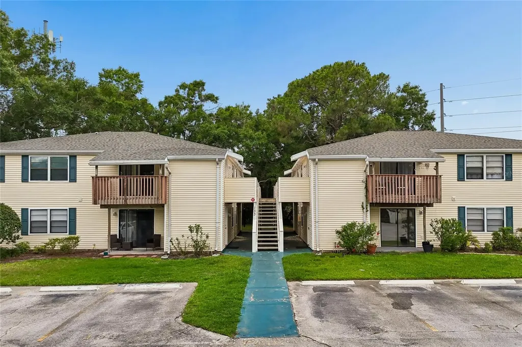 133 Sabal Court Oldsmar FL 34677