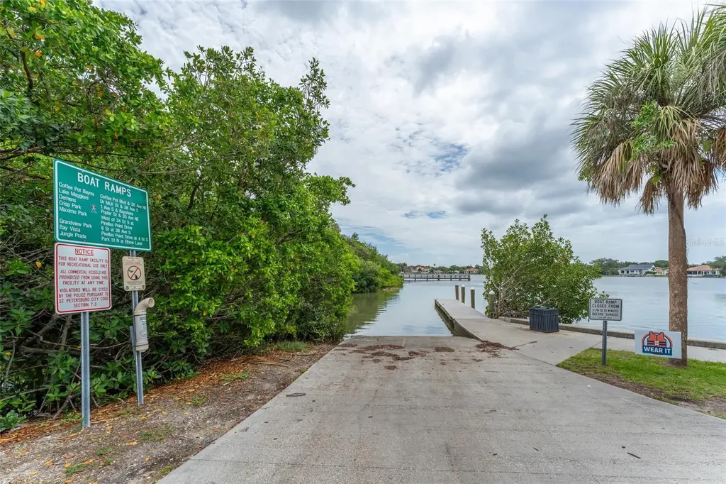 130 41st Avenue NE St Petersburg FL 33703