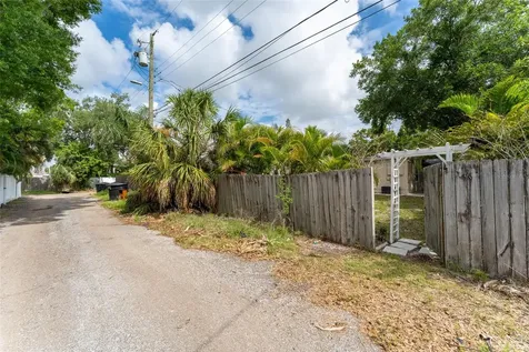 130 41st Avenue NE St Petersburg FL 33703