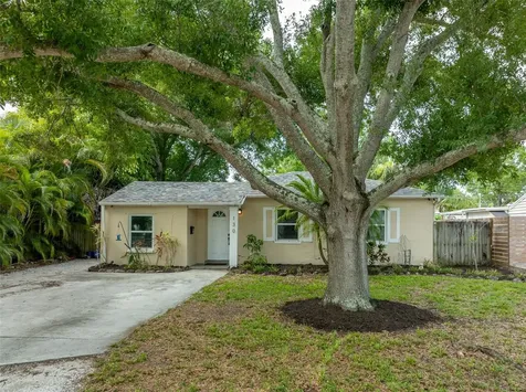 130 41st Avenue NE St Petersburg FL 33703