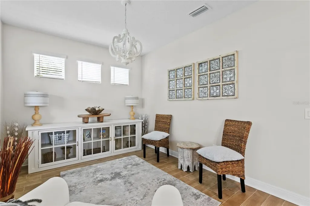 2501 17th Street N St Petersburg FL 33713
