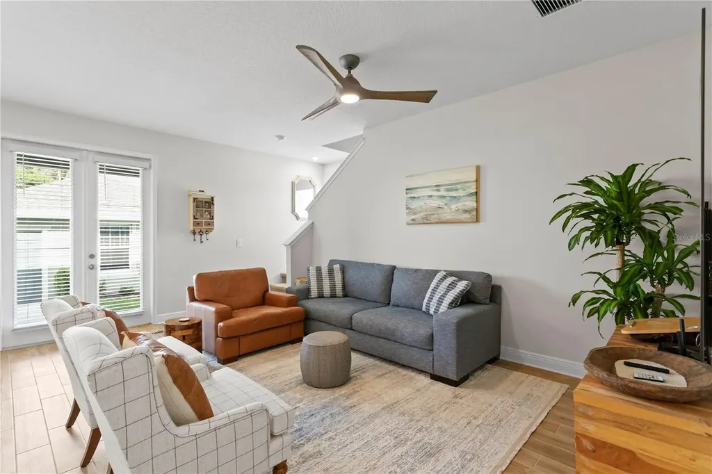 2501 17th Street N St Petersburg FL 33713