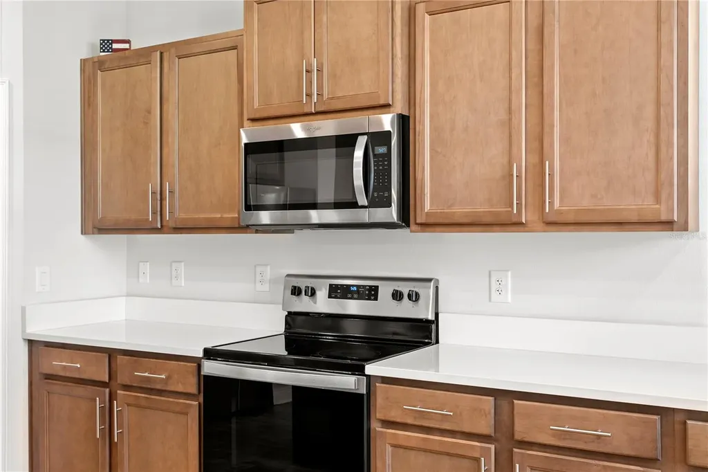 2501 17th Street N St Petersburg FL 33713