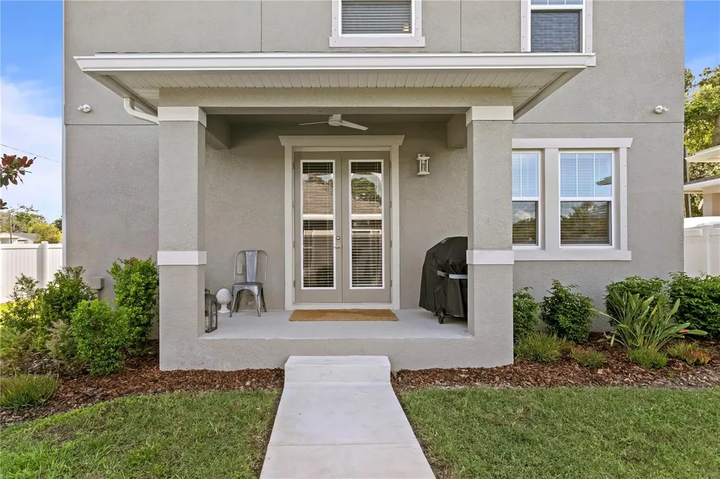 2501 17th Street N St Petersburg FL 33713