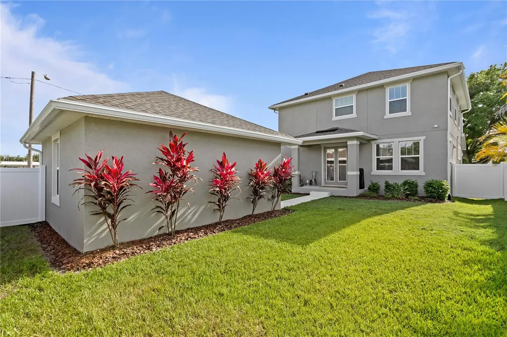 2501 17th Street N St Petersburg FL 33713
