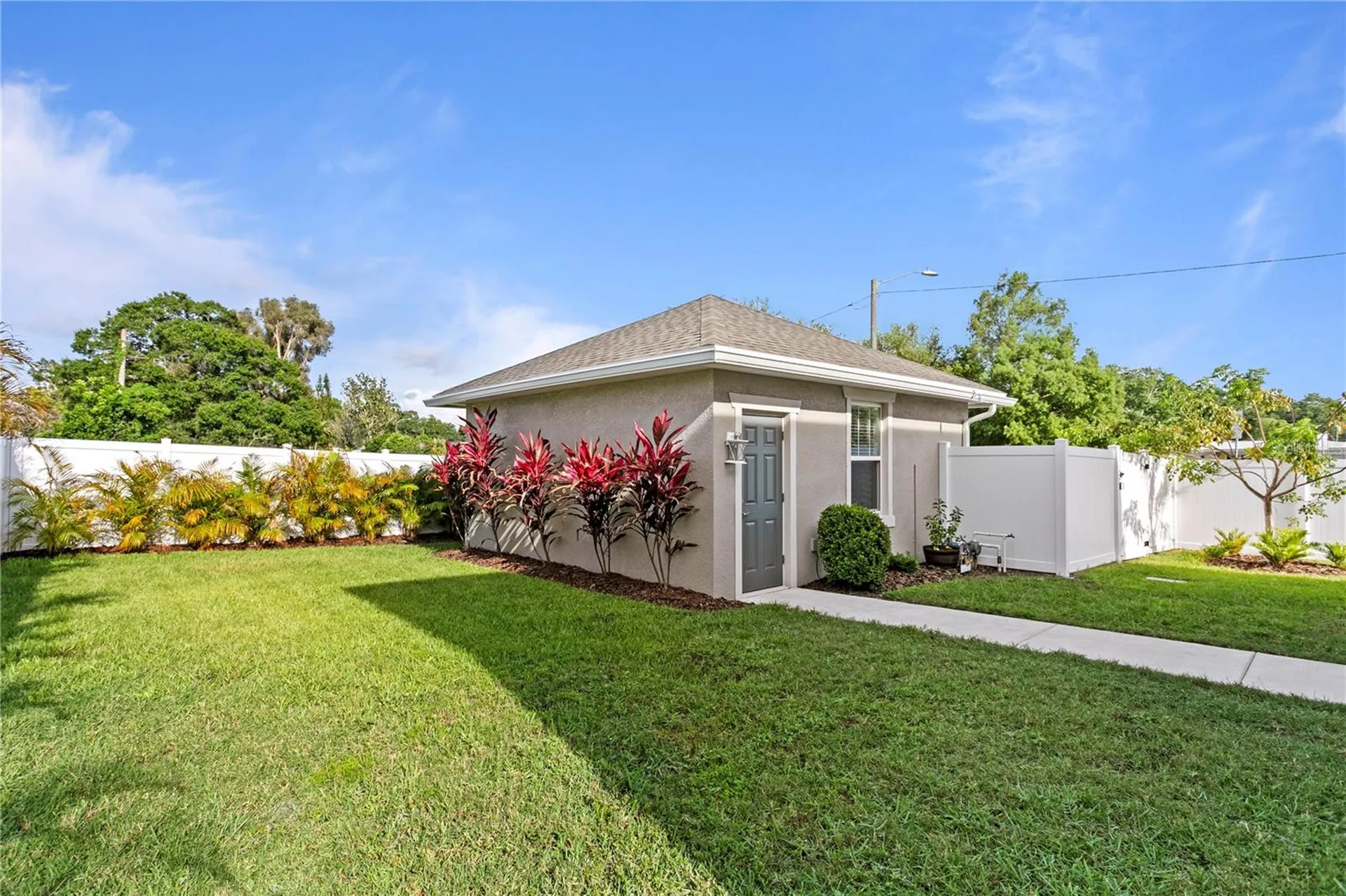 2501 17th Street N St Petersburg FL 33713