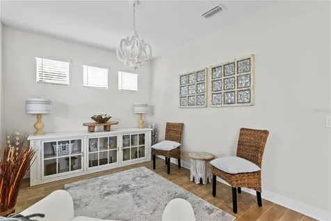 2501 17th Street N St Petersburg FL 33713