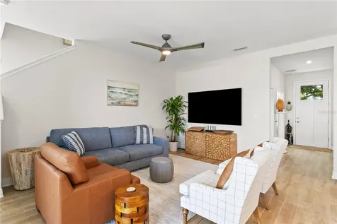 2501 17th Street N St Petersburg FL 33713