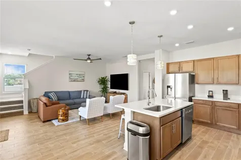 2501 17th Street N St Petersburg FL 33713
