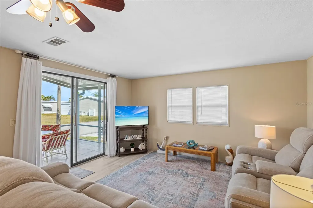 2100 Kings Highway Port Charlotte FL 33980