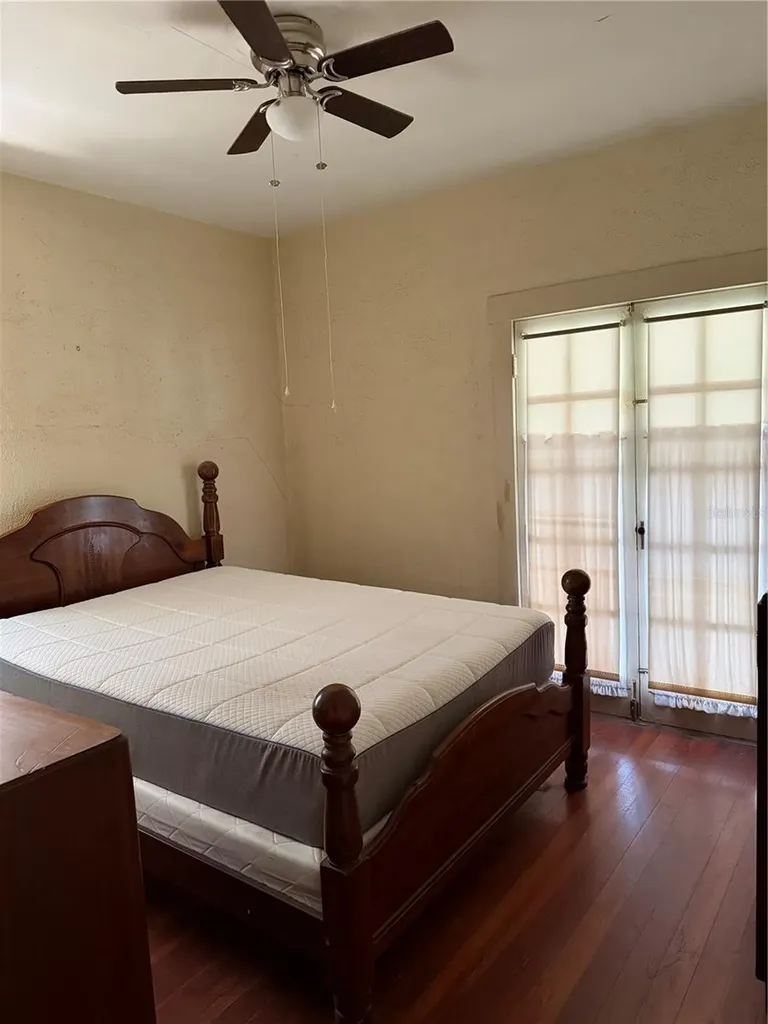 528 N Adelle Avenue Deland FL 32720