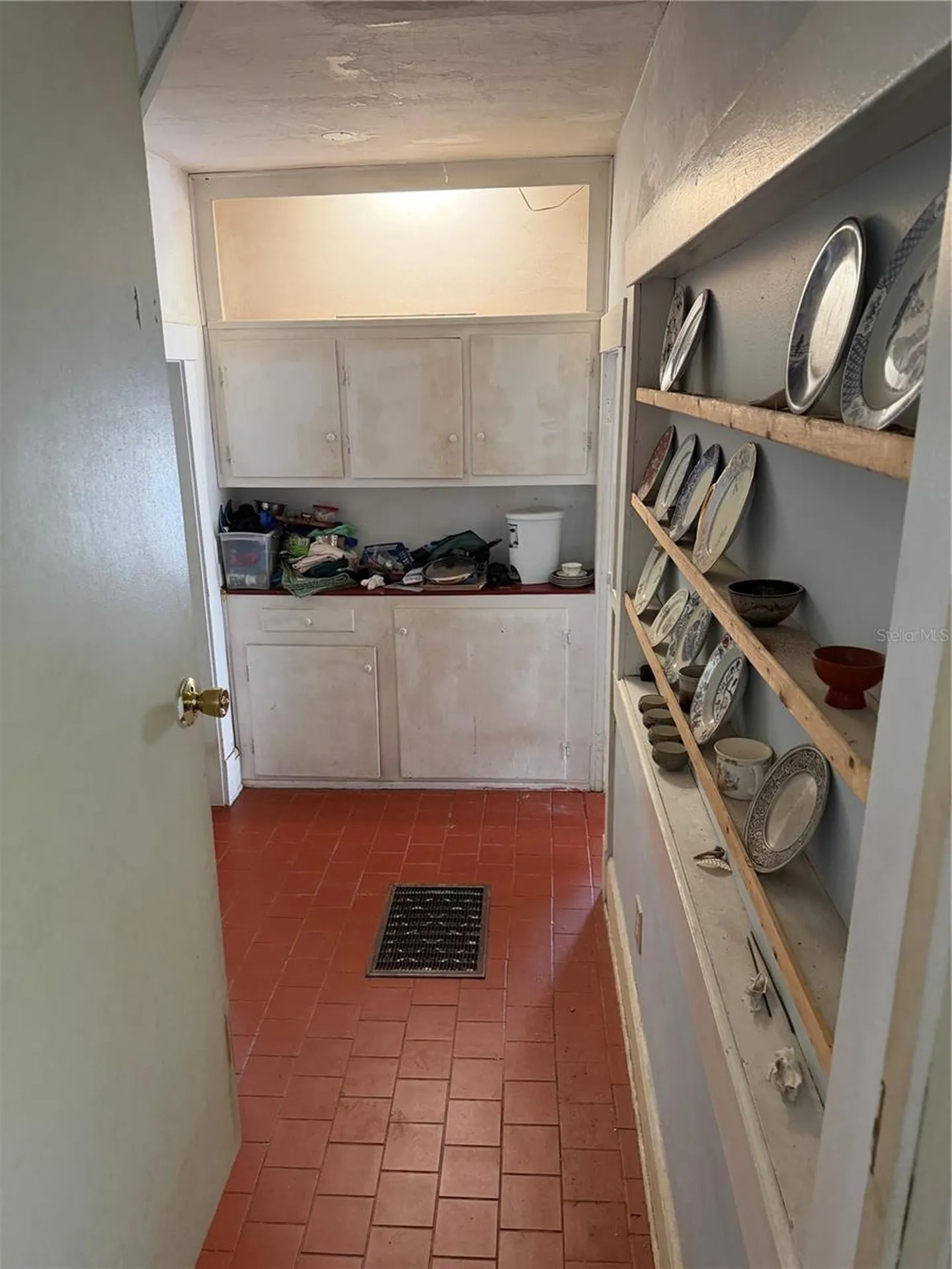 528 N Adelle Avenue Deland FL 32720
