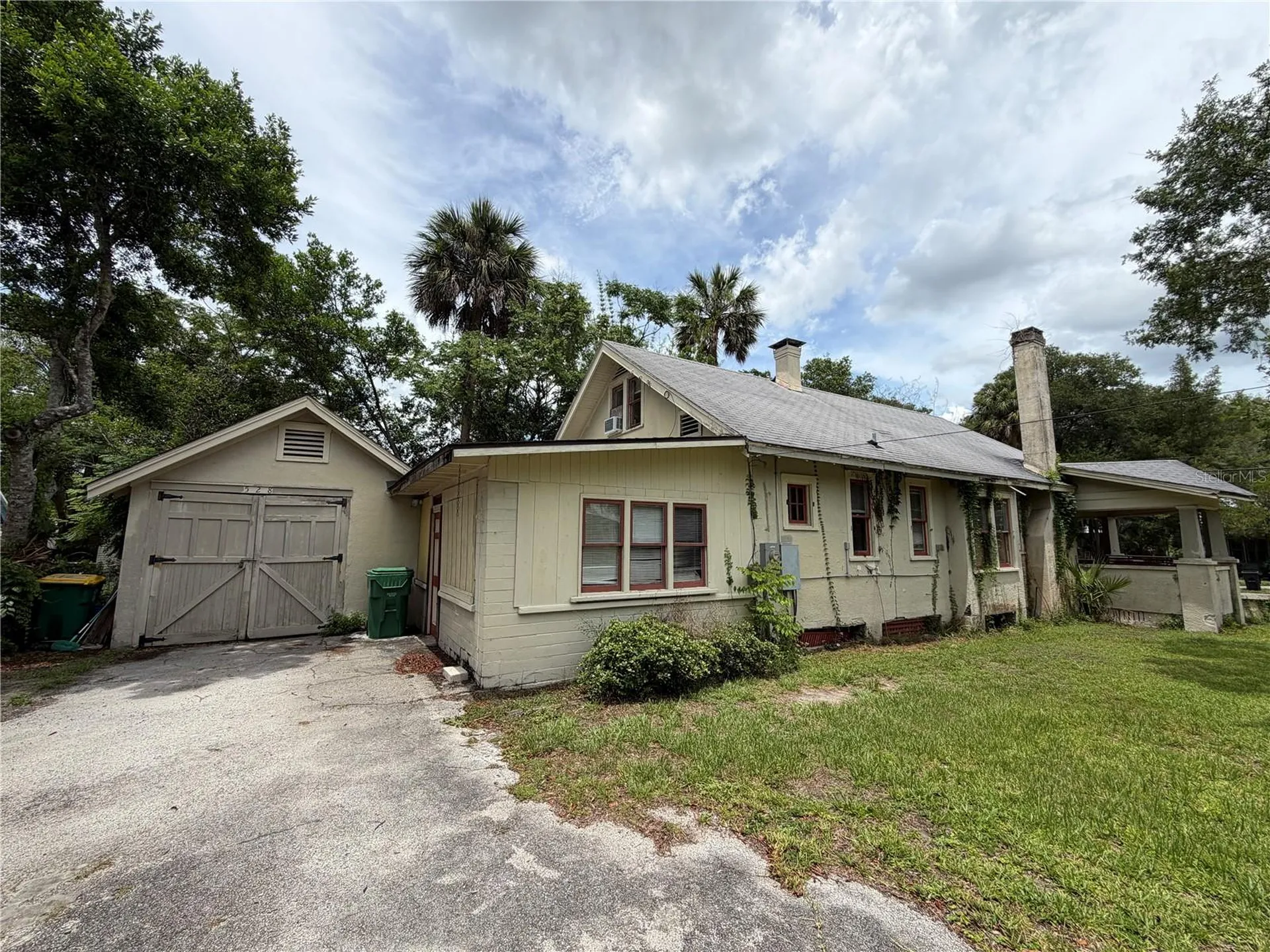 528 N Adelle Avenue Deland FL 32720
