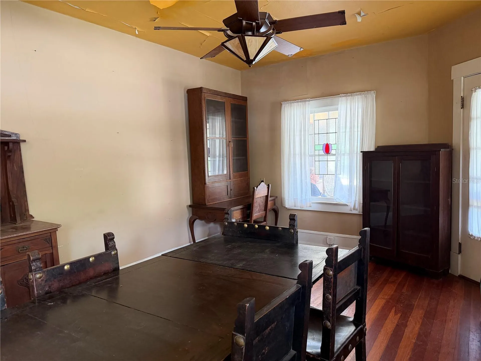 528 N Adelle Avenue Deland FL 32720