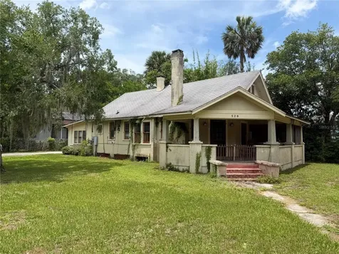 528 N Adelle Avenue Deland FL 32720