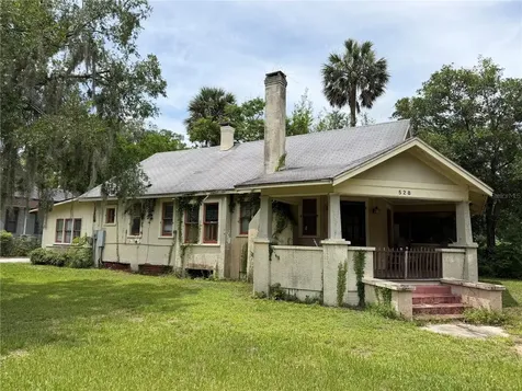 528 N Adelle Avenue Deland FL 32720
