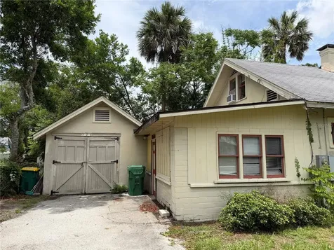 528 N Adelle Avenue Deland FL 32720