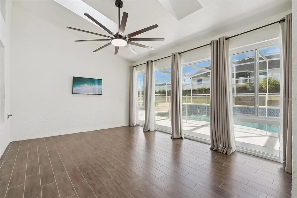 5549 Loma Vista Loop Loughman FL 33858