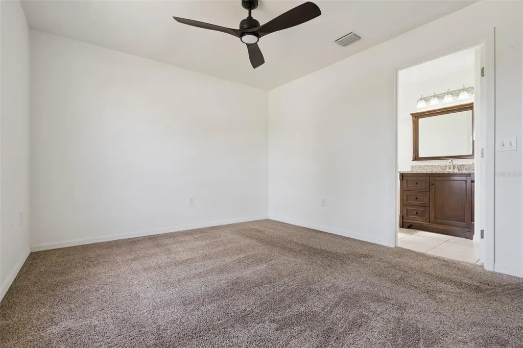 5549 Loma Vista Loop Loughman FL 33858