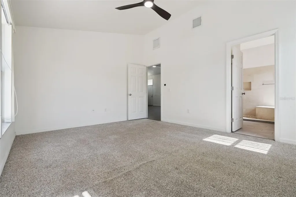 5549 Loma Vista Loop Loughman FL 33858