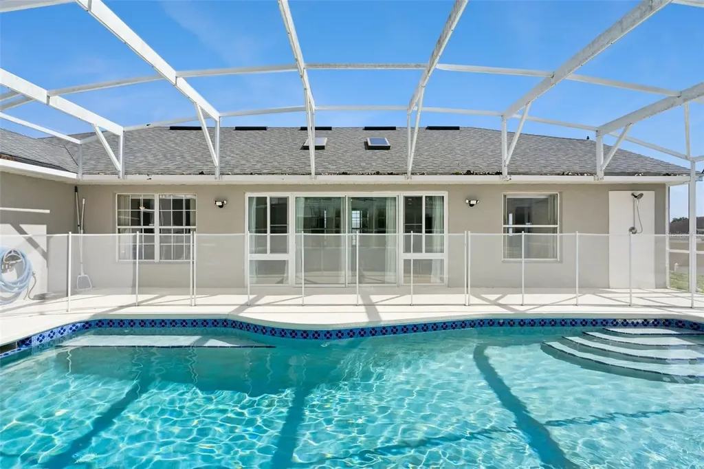 5549 Loma Vista Loop Loughman FL 33858