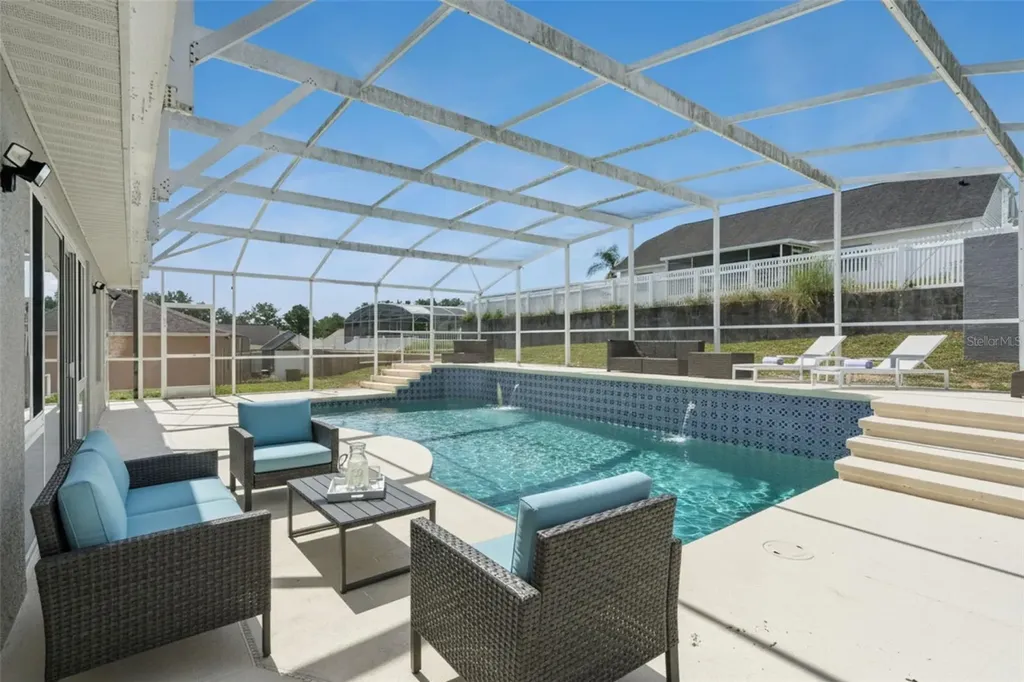 5549 Loma Vista Loop Loughman FL 33858
