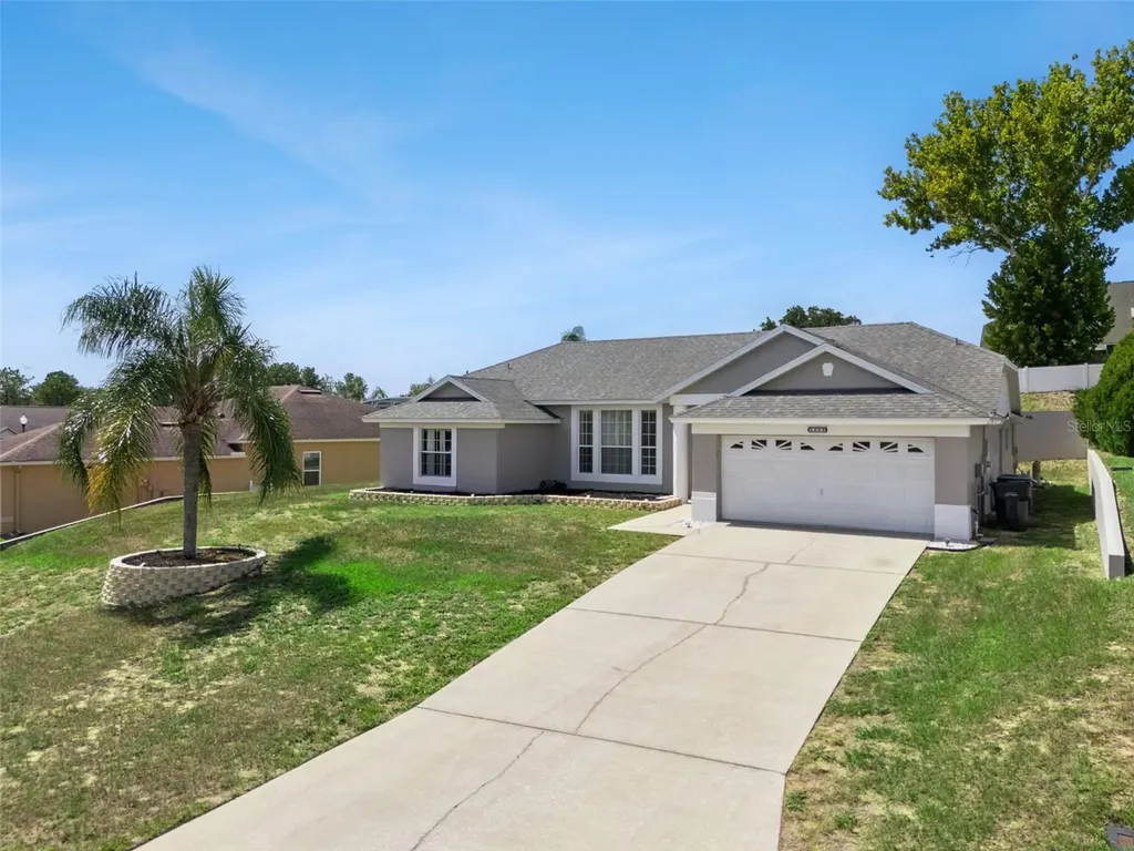5549 Loma Vista Loop Loughman FL 33858