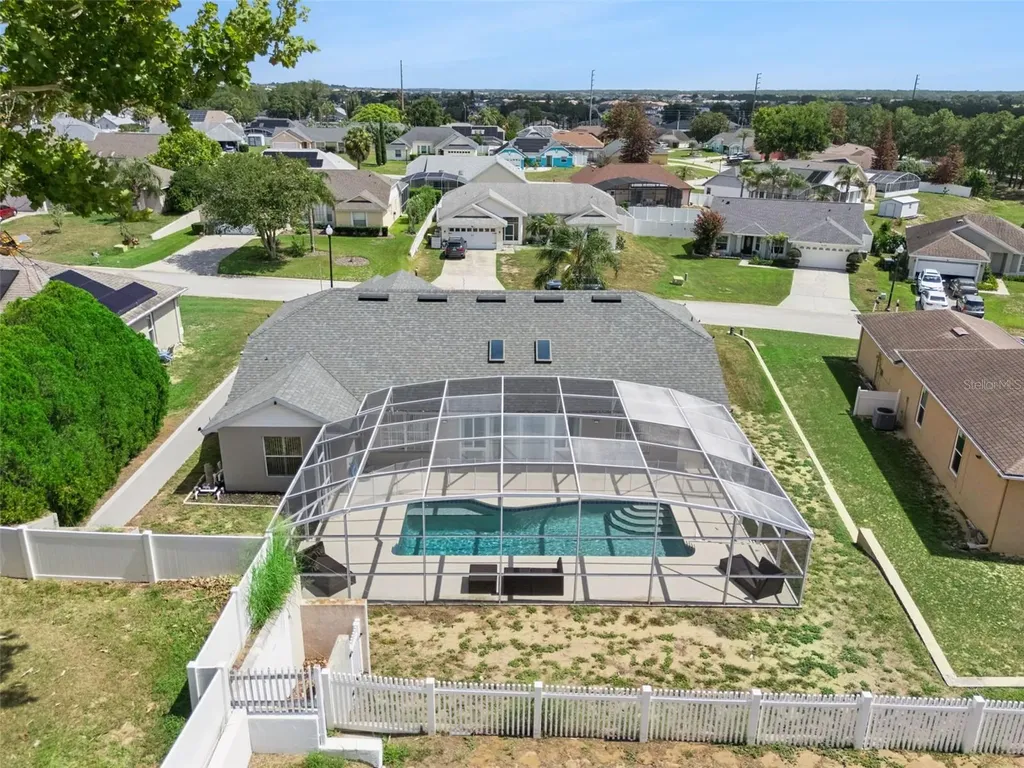 5549 Loma Vista Loop Loughman FL 33858
