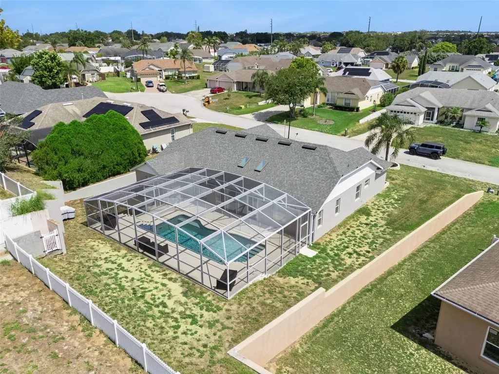 5549 Loma Vista Loop Loughman FL 33858