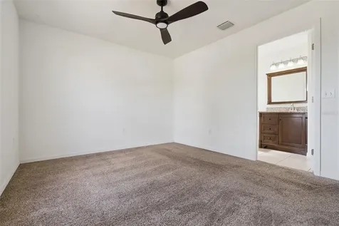 5549 Loma Vista Loop Loughman FL 33858