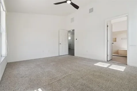 5549 Loma Vista Loop Loughman FL 33858