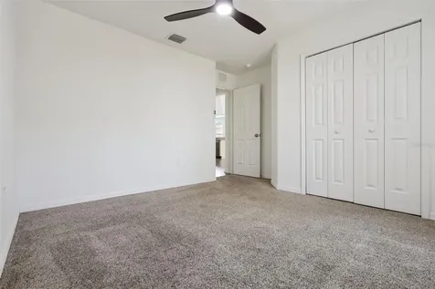 5549 Loma Vista Loop Loughman FL 33858