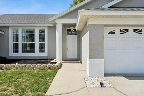 5549 Loma Vista Loop Loughman FL 33858
