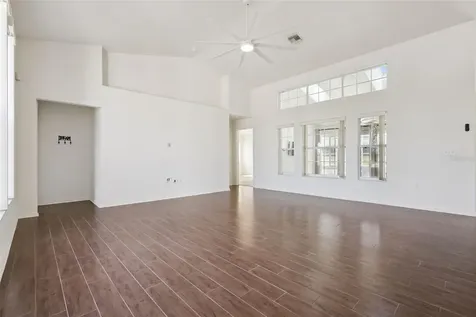 5549 Loma Vista Loop Loughman FL 33858