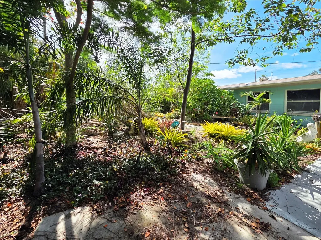 11066 102nd Avenue Seminole FL 33778