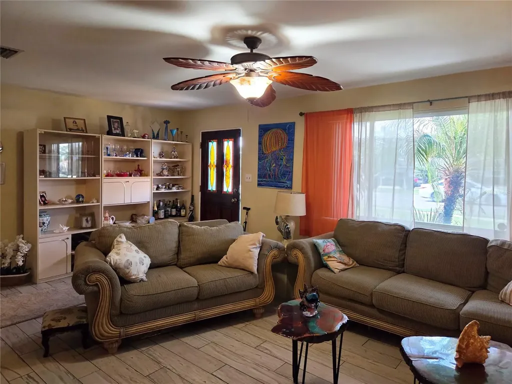 11066 102nd Avenue Seminole FL 33778