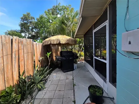 11066 102nd Avenue N Seminole FL 33778