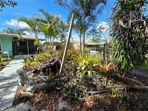 11066 102nd Avenue N Seminole FL 33778