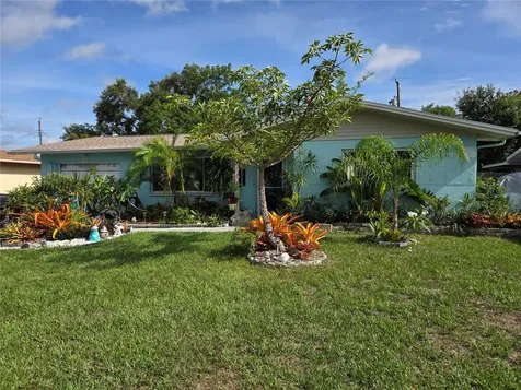 11066 102nd Avenue N Seminole FL 33778
