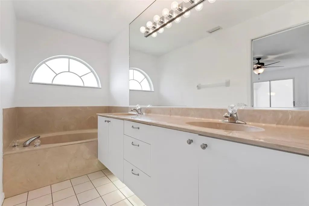 5368 Kelly Drive Sarasota FL 34233