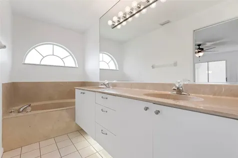 5368 Kelly Drive Sarasota FL 34233