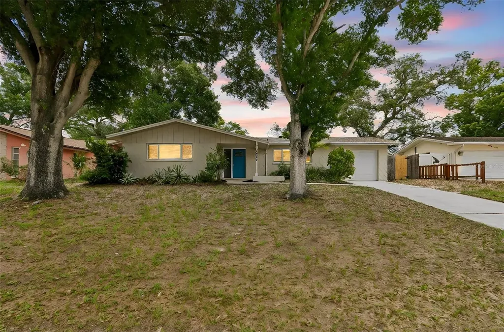 1943 Barbara Avenue Clearwater FL 33755