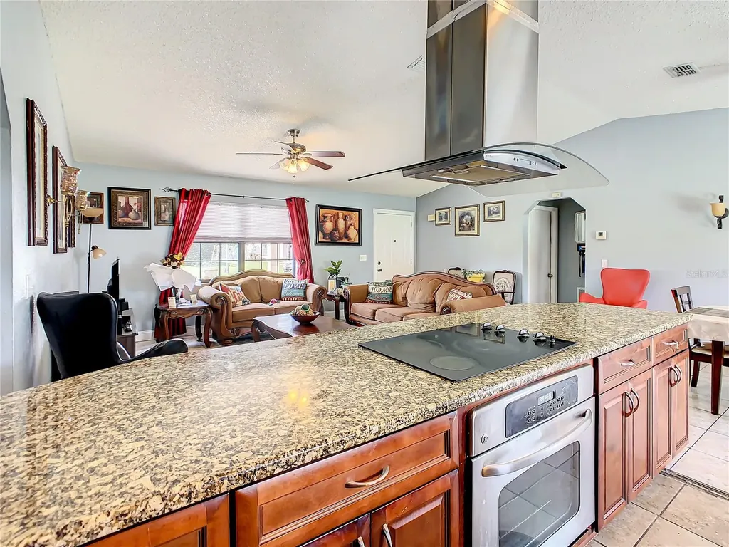 853 Blanc Court Kissimmee FL 34759