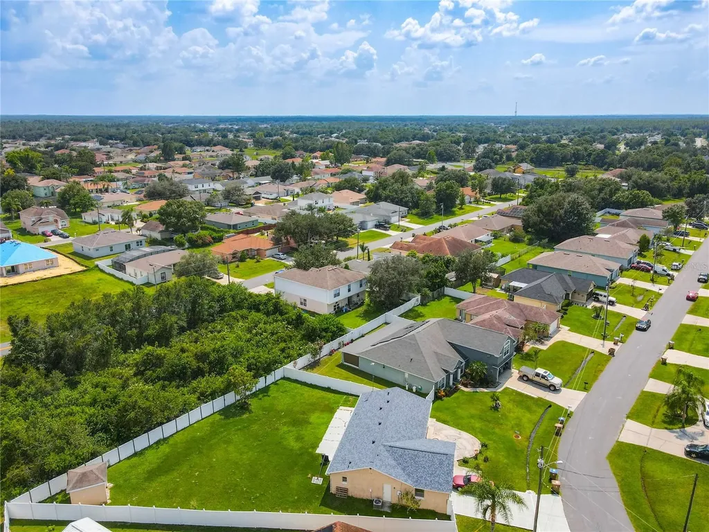 853 Blanc Court Kissimmee FL 34759