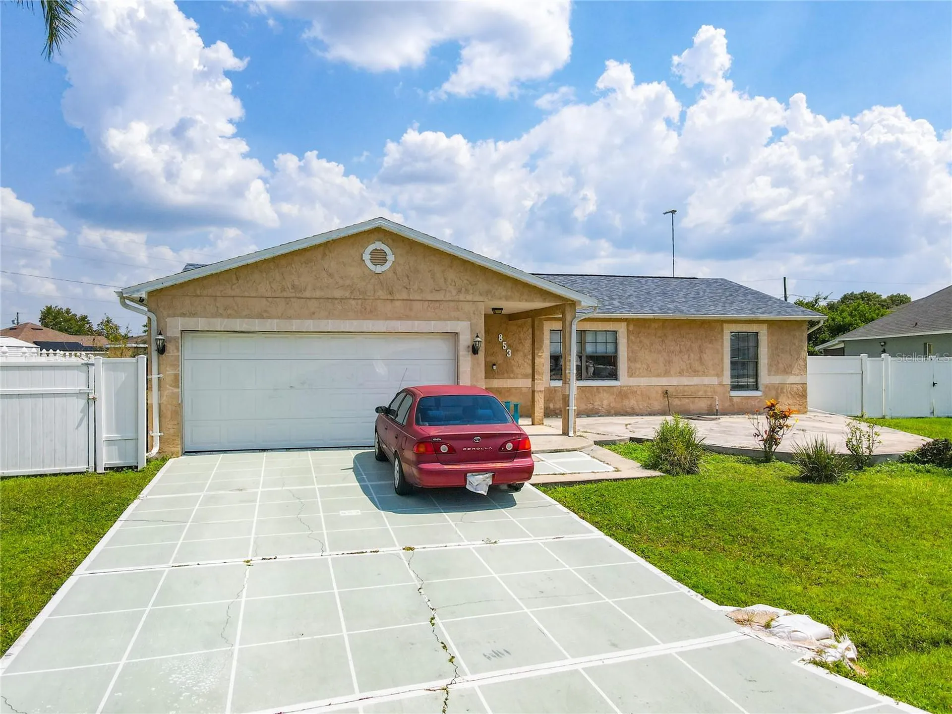853 Blanc Court Kissimmee FL 34759
