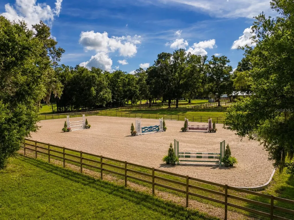 196 NW 100th Avenue Ocala FL 34482